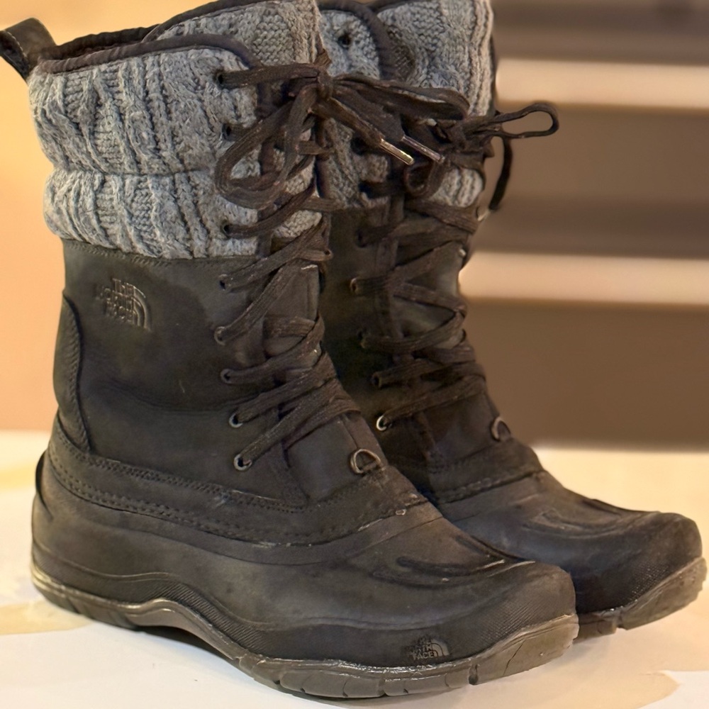 The North Face Women's Black and Gray Knit Cuff Boots